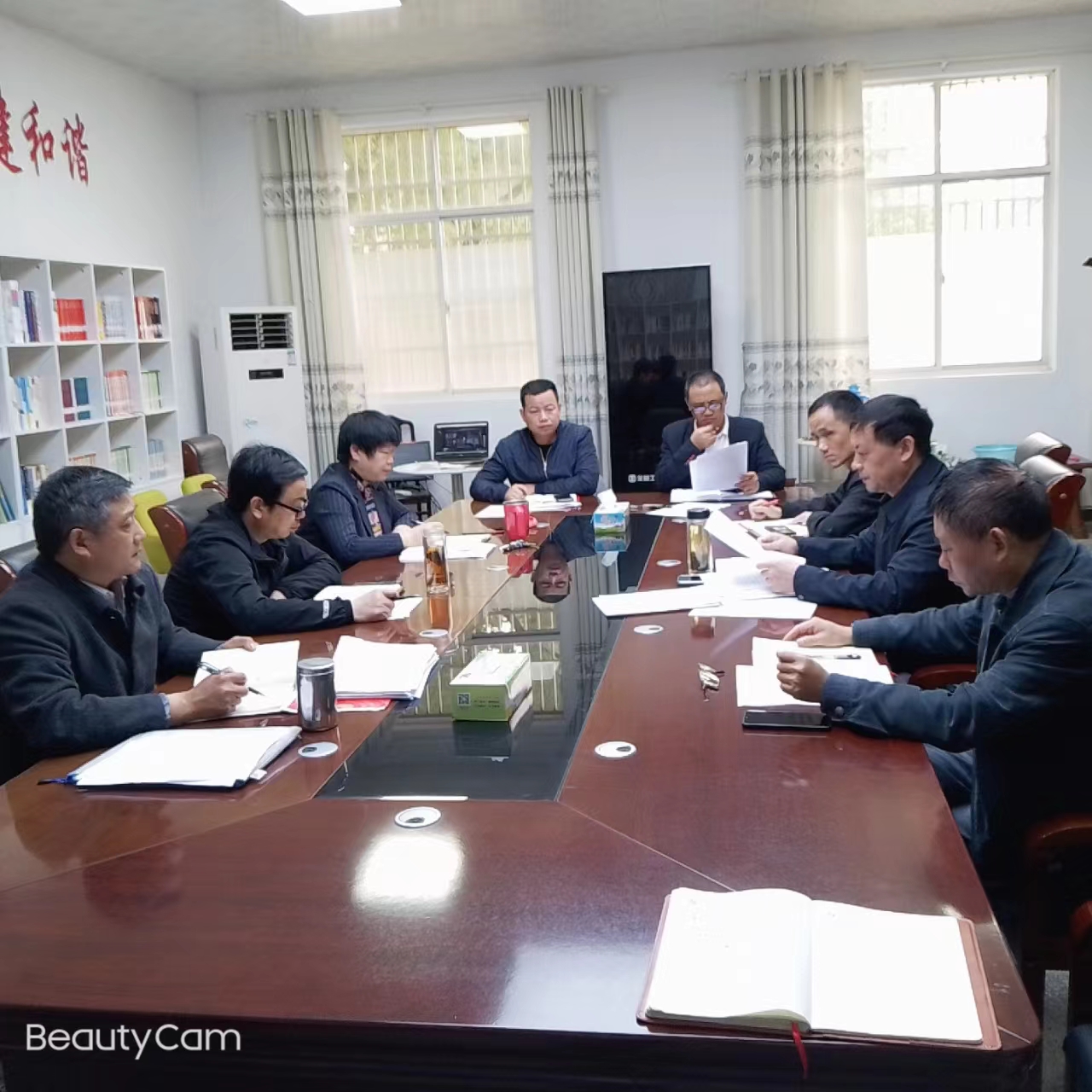 县总工会传达学习市总工会十六届五次全委会精神